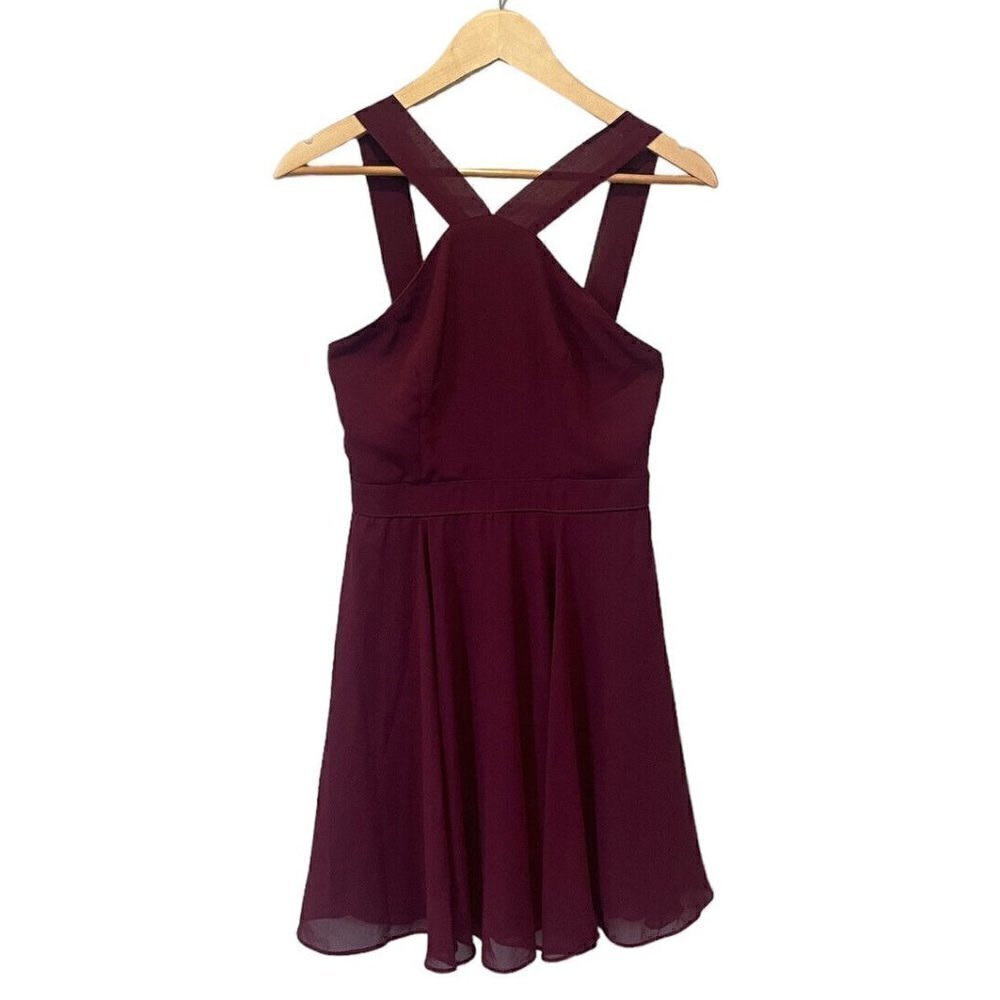 Lulus Thrive Wine Red Halter style Dress Size Small Sleeveless Chiffon Lined Red